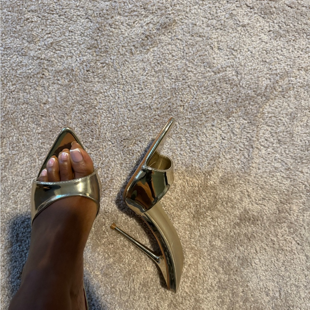 PrettyLittleThing Shiny Gold Heels